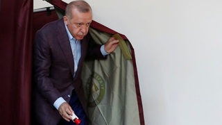 Ердоган не се предава лесно, но ще му се наложи да прави компромиси