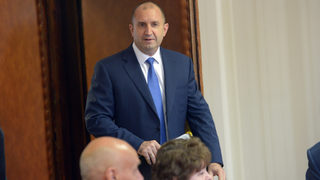 Президентът наложи вето на разрешението бизнесът да финансира партии (допълнена)