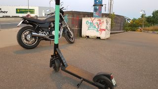 Електрически тротинетки под наем заляха Франкфурт
