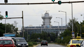 Общинари спорят къде да е гранитната морена в памет на Сергей Антонов
