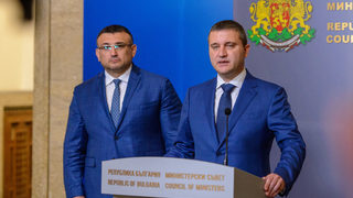 Хакерите са пробили НАП през системата за връщане на данъци, няма данни за руска връзка