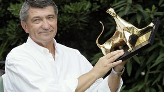 Критик на Путин закри фондацията си за кино поради "враждебността" на руските власти