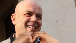 "Иван Гешев - доказал е, че може да кацне на Луната с дизелов двигател"