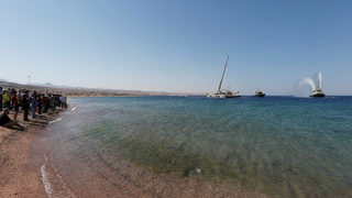 Фотогалерия: Йордания предлага танкове и хеликоптери за водолази
