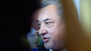 Лидерът на НФСБ Валери Симеонов стана зам.-председател на парламента, ДПС напусна залата (допълнена)