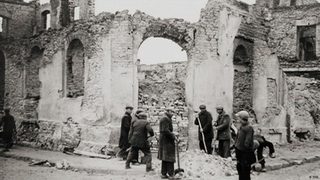 Виелун - първото военно престъпление на нацистите