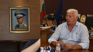 "А портретът от стената само ме следи..."