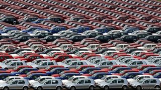 Автопазарът се тресе - кои концерни ще оцелеят