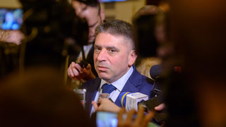 Надзиратели питат Данаил Кирилов след натиск ли е уволнил шефа на затвора в София