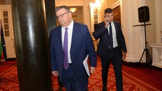 "Шпионската афера" - поредният прокурорски фарс