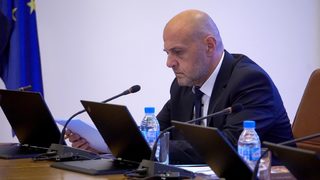 В България не е възможен преврат, смята Томислав Дончев