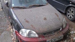 Защо трудно се намира място за паркиране