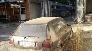 Защо трудно се намира място за паркиране