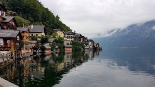 Фотогалерия: <span class="highlight">Халщат</span>, където Алпите "дават" сол