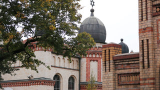 Стрелецът в синагога в Германия излъчвал действията си в интернет