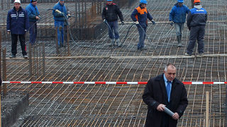 Цитат на деня: Във всеки град направих зали, а вие тук се мотлявите
