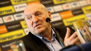 Кой е Михаил Касабов - човекът, натоварен с отговорност да оглави БФС