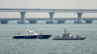 Русия върна на Украйна корабите, задържани в Керченския проток