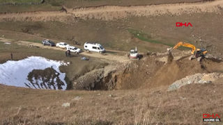 Турция ще пълни с вода ледниково езеро, пресушено от търсачи на съкровища