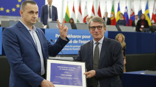 Олег Сенцов получи наградата си "<span class="highlight">Сахаров</span>" за свобода на мисълта