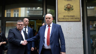 Кадри по законите на комунистическата номенклатура