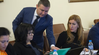 Ангелкова: Законът за туризма и сега е задължителен за имотите в Airbnb