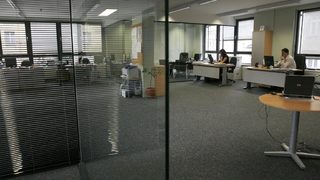 Сделките с бизнес имоти са се свили със 75% през годината
