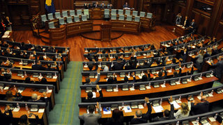Парламентът на Косово избра председател, няма изгледи за съставяне на правителство