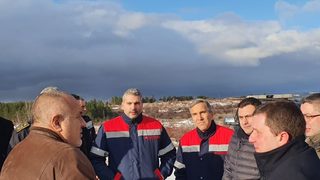 Властта се размърдва едва когато лъсне дъното