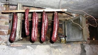 <span class="highlight">Суджук</span>