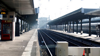 Френските <span class="highlight">железници</span> са загубили 600 млн. евро от стачката срещу пенсионната реформа