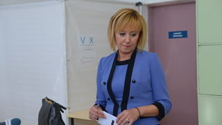Съдът отново отложи делото на Манолова за касиране на изборите в София