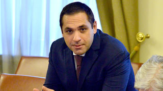 "<span class="highlight">Стомана</span>" няма жизнена нужда от вода, обяви Емил Караниколов