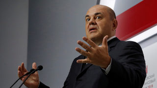 Шефът на данъчните в Русия става премиер