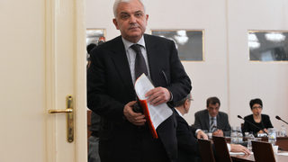 Депутат от "Атака": Няма полезен ход в смяната на управлението сега