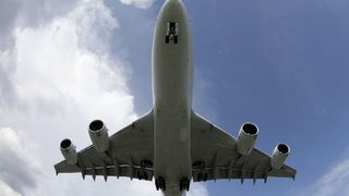 ЕК обвини още три авиолинии във фиксиране на цени