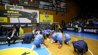 Снимка на деня: "Левски Лукойл" триумфира с баскетболната купа