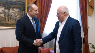 Ерик-Еманюел Шмит се качва на сцената на Народния театър