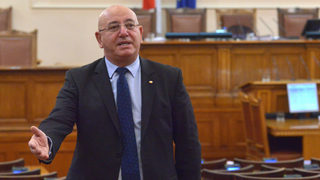 Според екоминистъра задържаният му заместник няма право да уволнява
