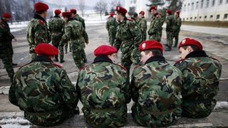 Доброволната военна служба – от "Великолепната седморка" до Валтер Калашников