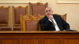 Борисов ще нареди на здравния министър болничните за карантина да се плащат от НОИ