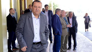 Хора без симптоми не трябва да стоят под карантина, смята Хасан Адемов