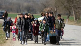 "Таен план за подмяна на населението" и други легенди на крайнодесните