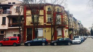 Ще загубим завинаги атмосферата на пловдивската улица "Карловска"