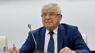 Здравното министерство спира нови <span class="highlight">инвитро</span> <span class="highlight">процедури</span> до края на извънредното положение