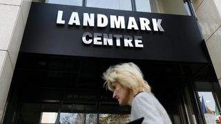 "<span class="highlight">Лендмарк</span>" продаде бизнеса си за 210 млн. евро 