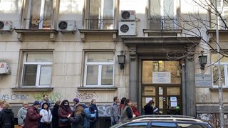 Не търсете данъчните лично, правете го онлайн