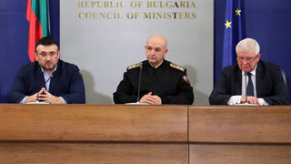 Най-новите мерки: забрана за пътувания в страната и ограничения за разходки (обновена)