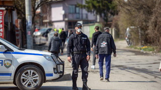 Вместо масово тестване – безсмислени блокади на градове
