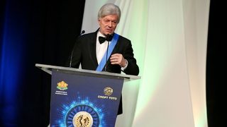 Бившият президент на БФС Валентин Михов е бил пребит